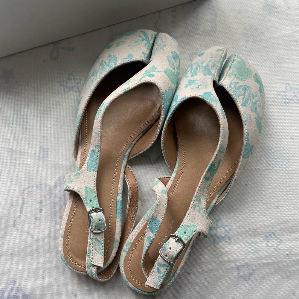 Maison Martin Margiela Women's Tabi Slingback Flats in Mint Floral - Picture 7 of 7